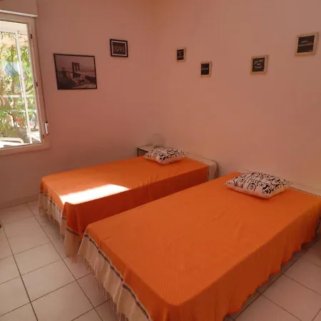 Rdc A Sete: 3 Pieces, Piscine, Acces Plage, Parking, Wifi - Fr-1-472a-167 Sete